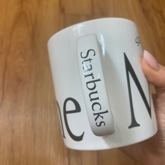 Starbucks Melbourne City Mug Collector Series - Picture 4 of 6